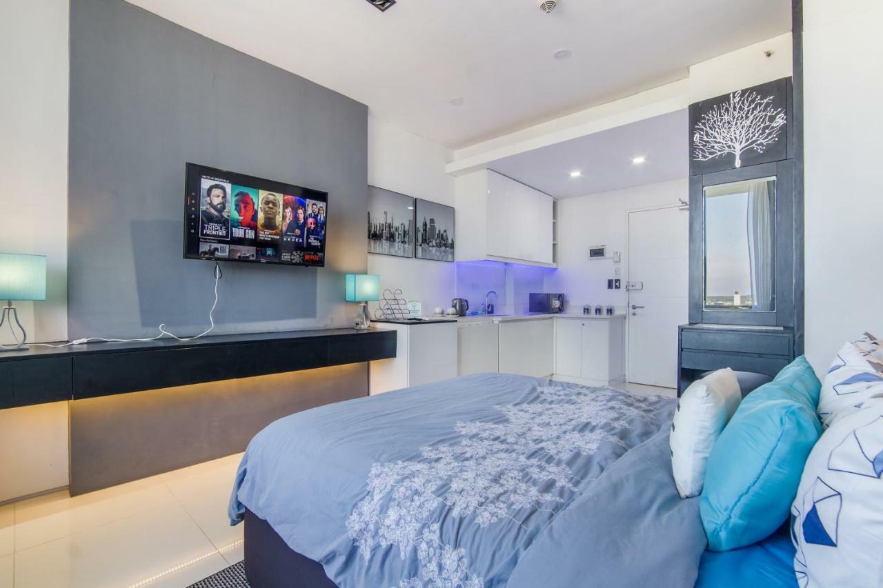 Free Netflix Condo Near It Park With 32-Inch Samsung Hdtv Cebu Eksteriør bilde